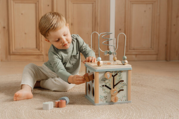 Wooden activity cube - Forest Friends FSC